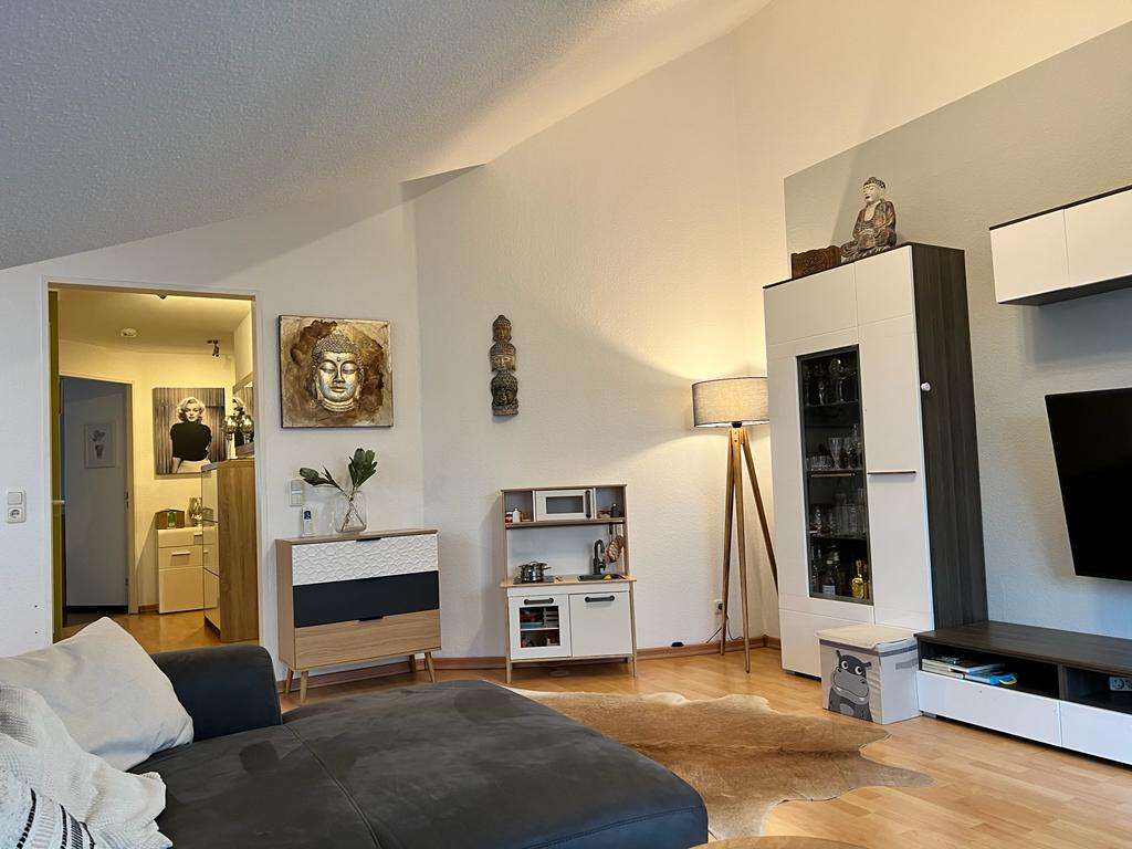 Charmante Dachgeschosswohnung in beliebter Wohnlage