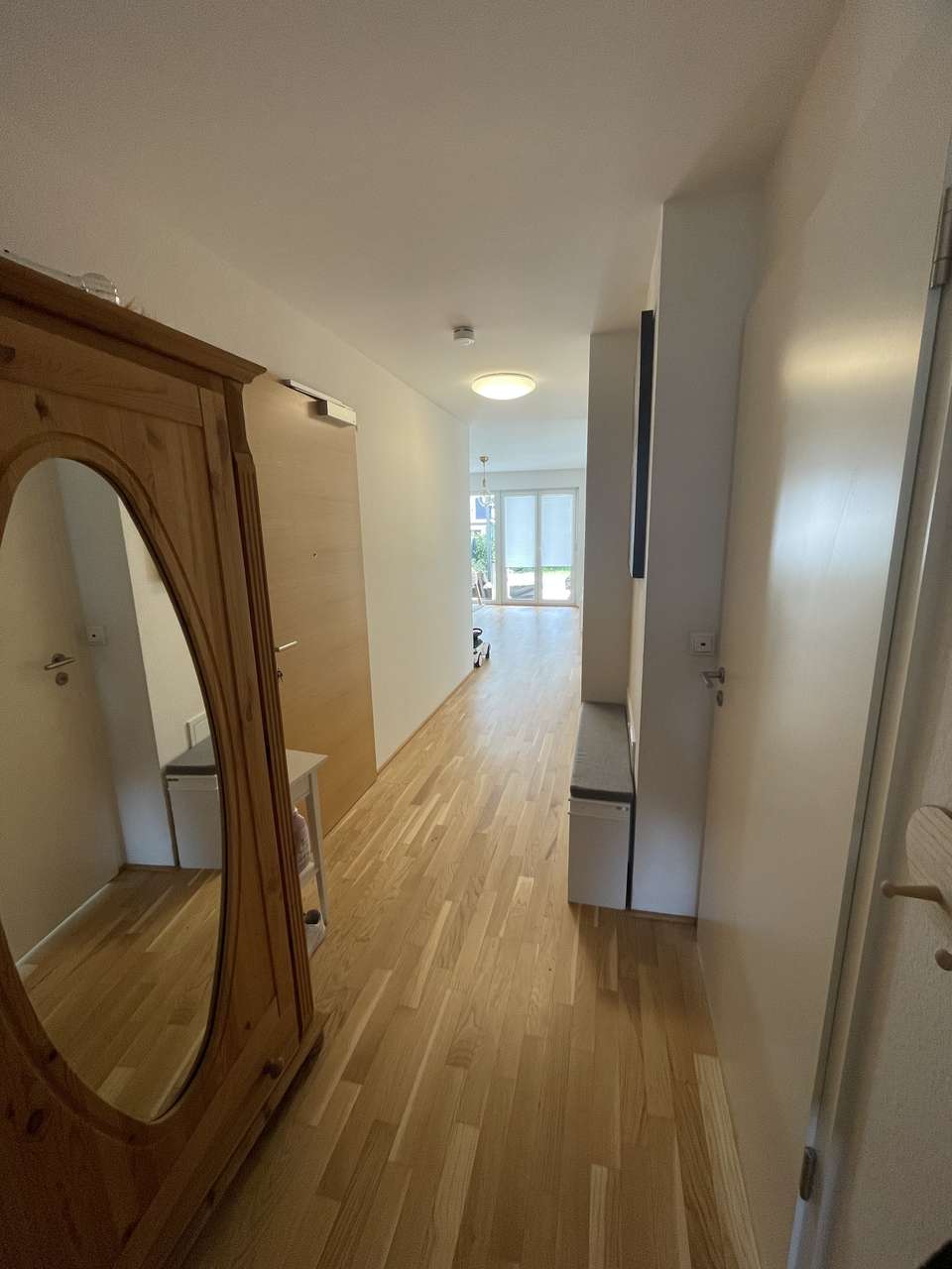 ***Schöne barrierefreie 3 Zimmerwohnung mit grossem Garten***