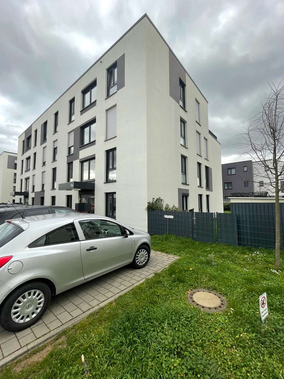 ***Schöne barrierefreie 3 Zimmerwohnung mit grossem Garten***