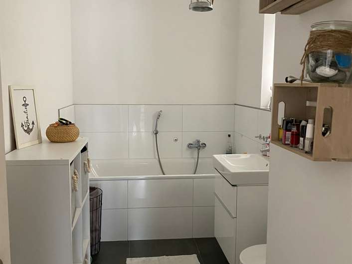 ***Helle 4 Zimmer-Gartenwohnung in beliebter Wohnlage***