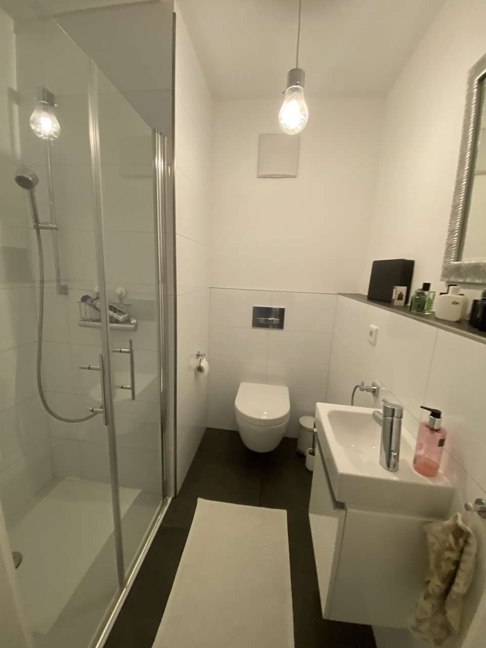 ***Helle 4 Zimmer-Gartenwohnung in beliebter Wohnlage***