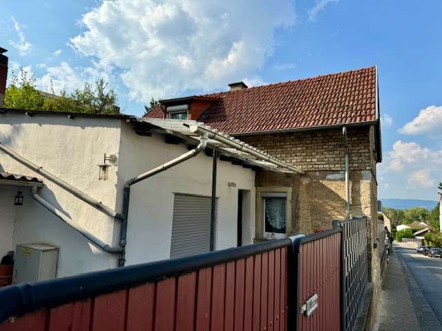 ***Charmantes Backsteinhaus mit tollem Garten***