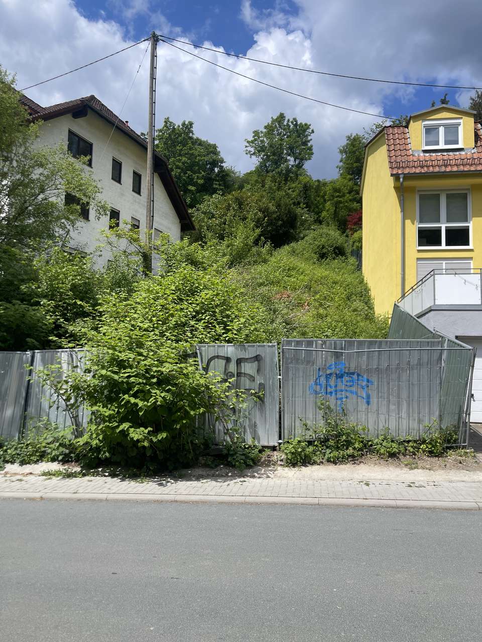 ***PROVISIONSFREI-Seltene Gelegenheit- Sonniges Grundstück (Hanglage) in Hofheim-Lorsbach***