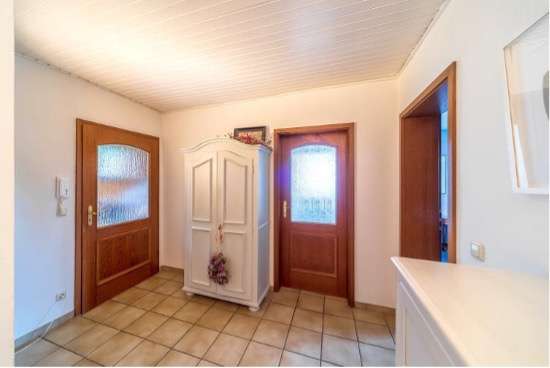 ***Schönes Mehrgenerationenhaus mit vielen Möglichkeiten***