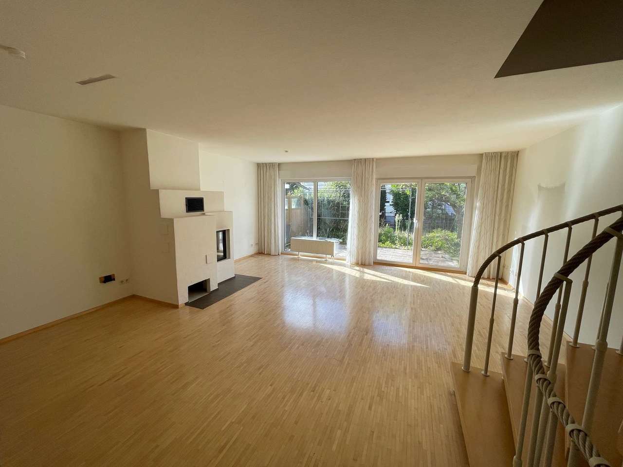 ***Schönes Reihenmittelhaus in guter Lage***