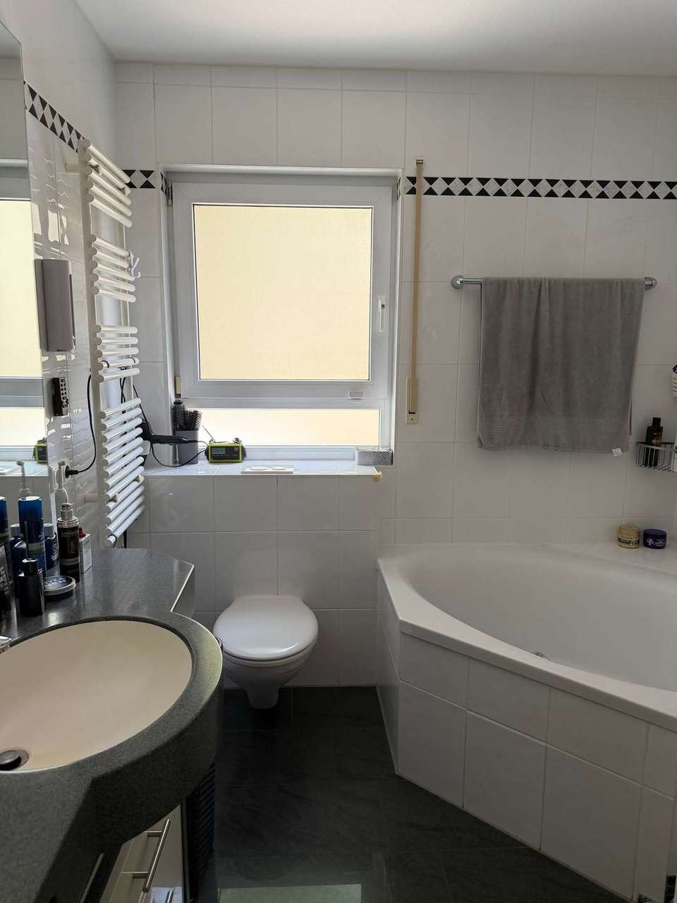 ***Tolle 3 Zimmerwohnung mit großem Garten***